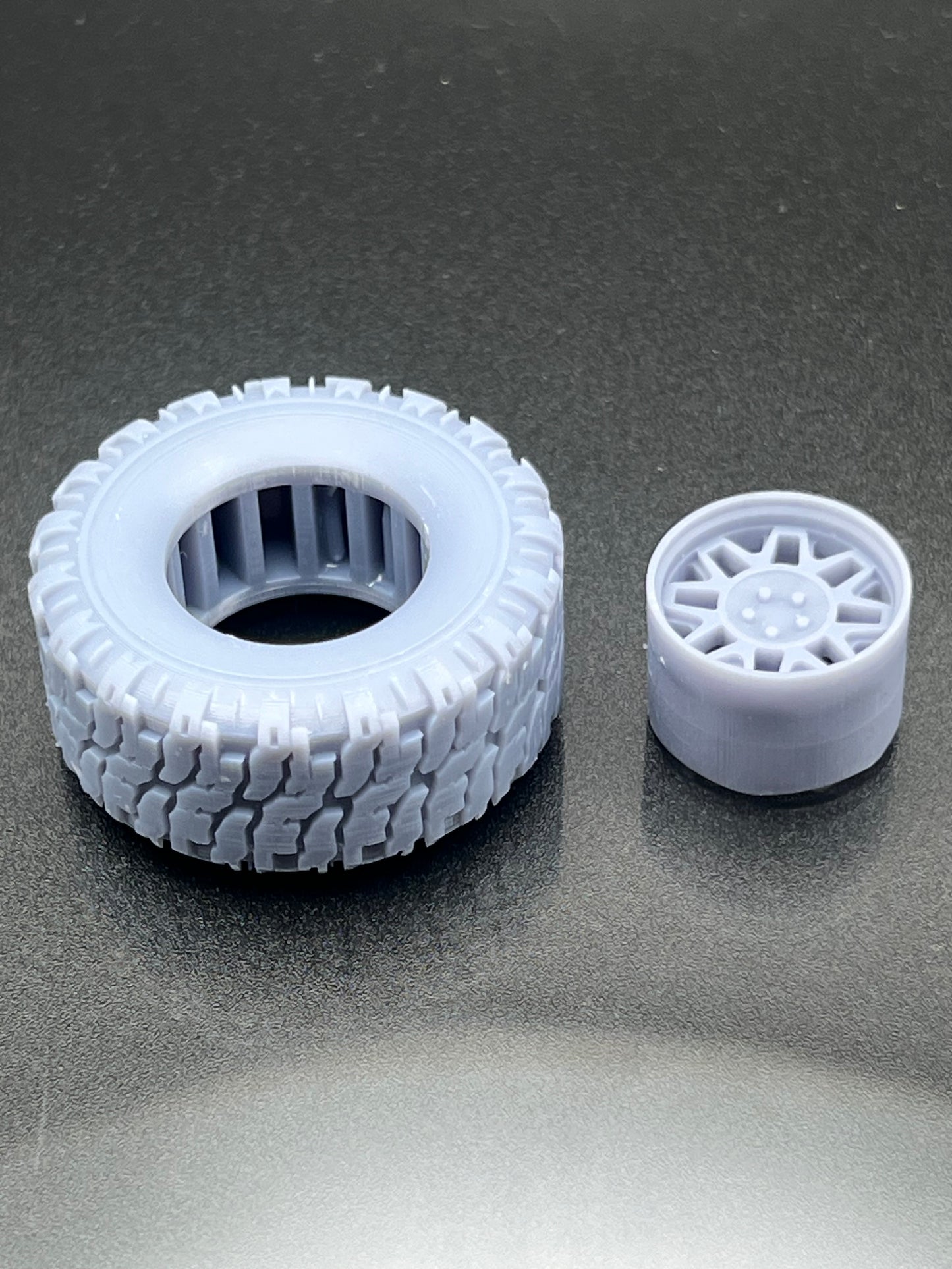 1/24 Scale Mud Bogger Wheel Set