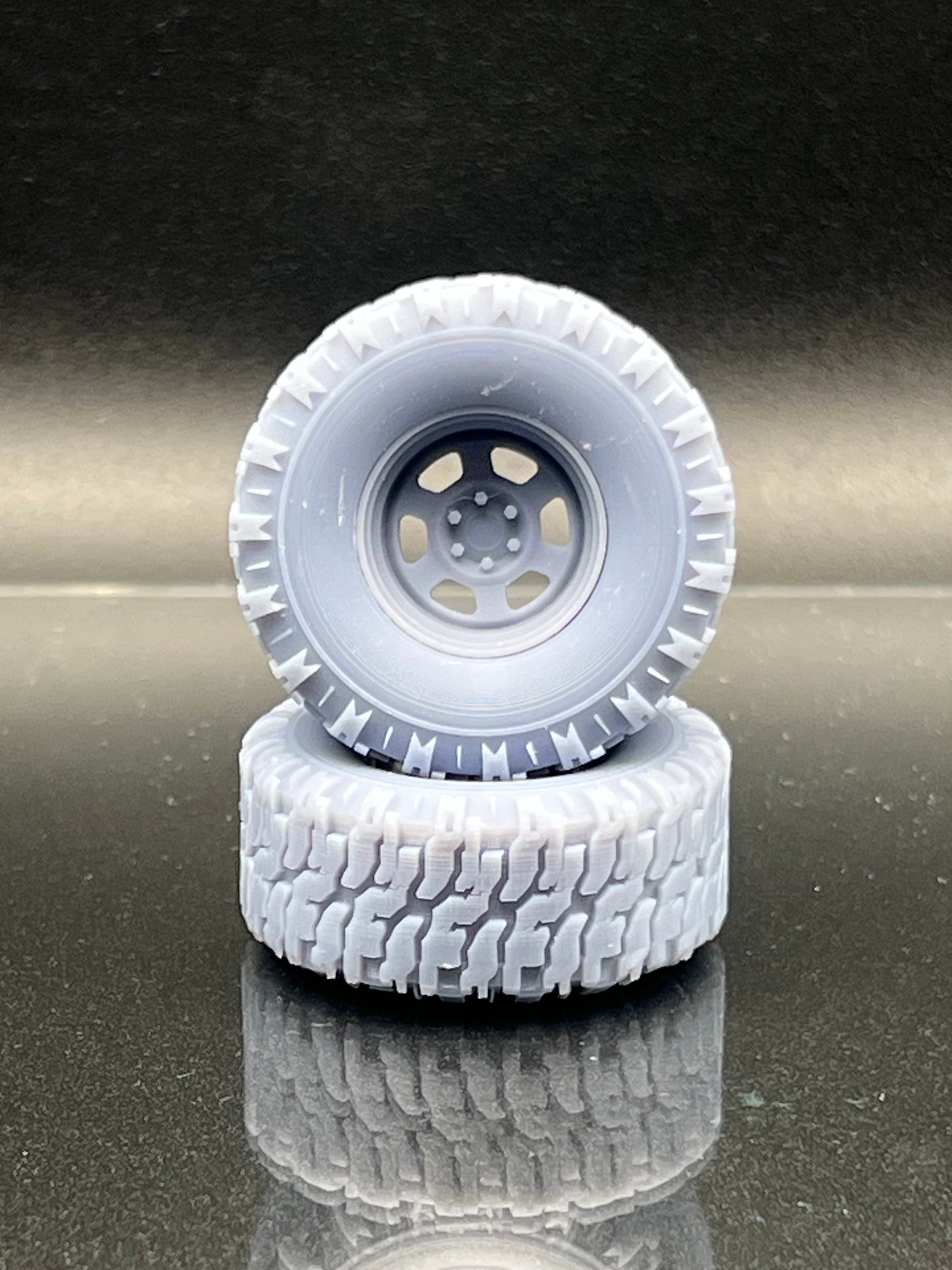 1/24 Scale Mud Bogger Wheel Set