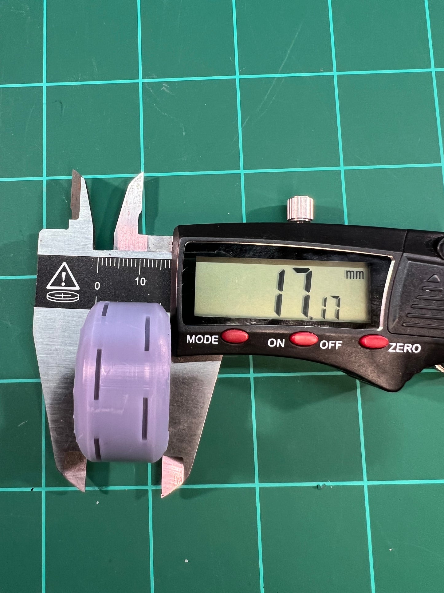 1/24 Drag Racing Wheels & Tires – Weld Magnum Front / Alpha One Rear MT Tires