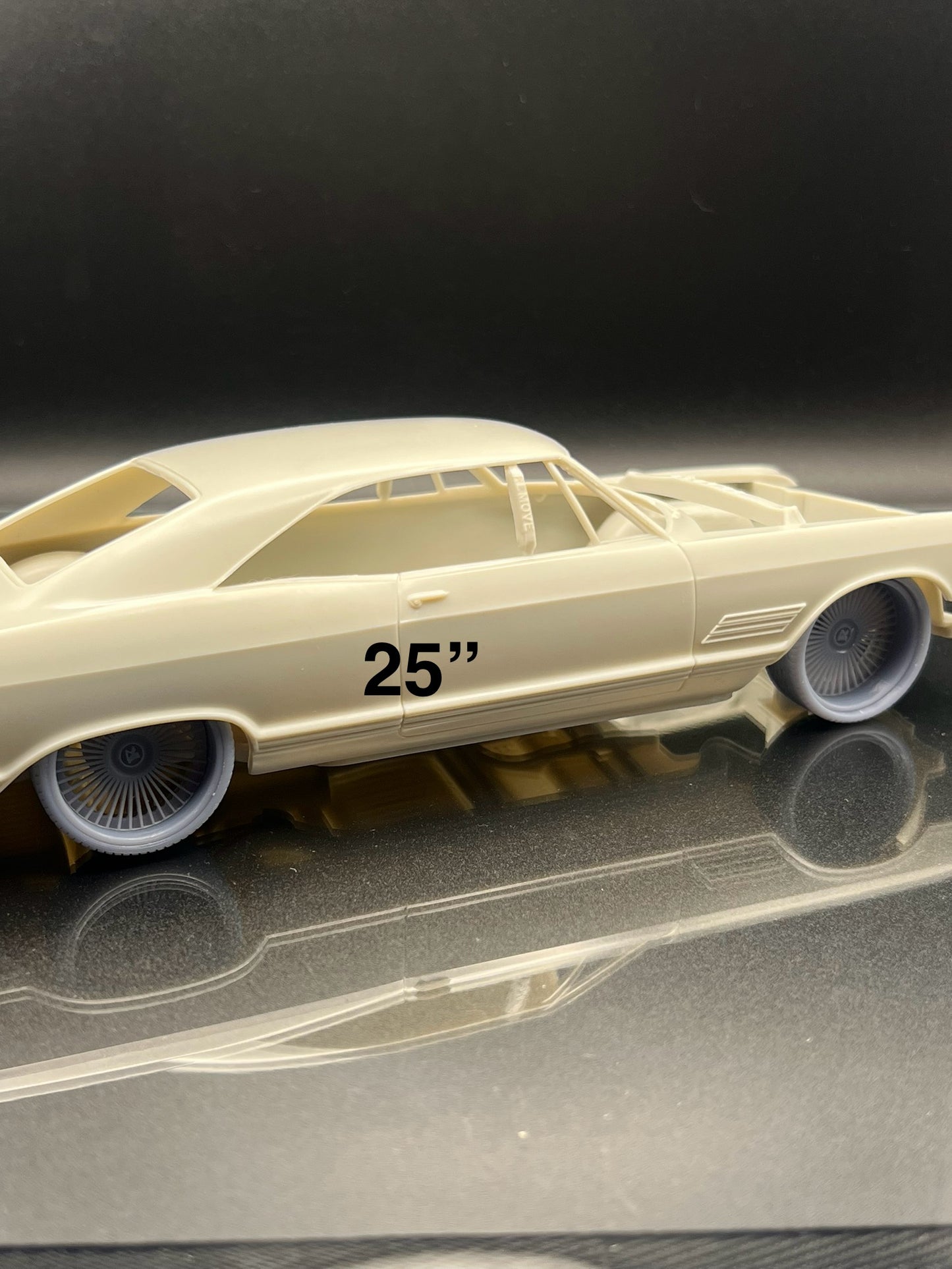 1:24 Scale Rucci Style Wheel Set