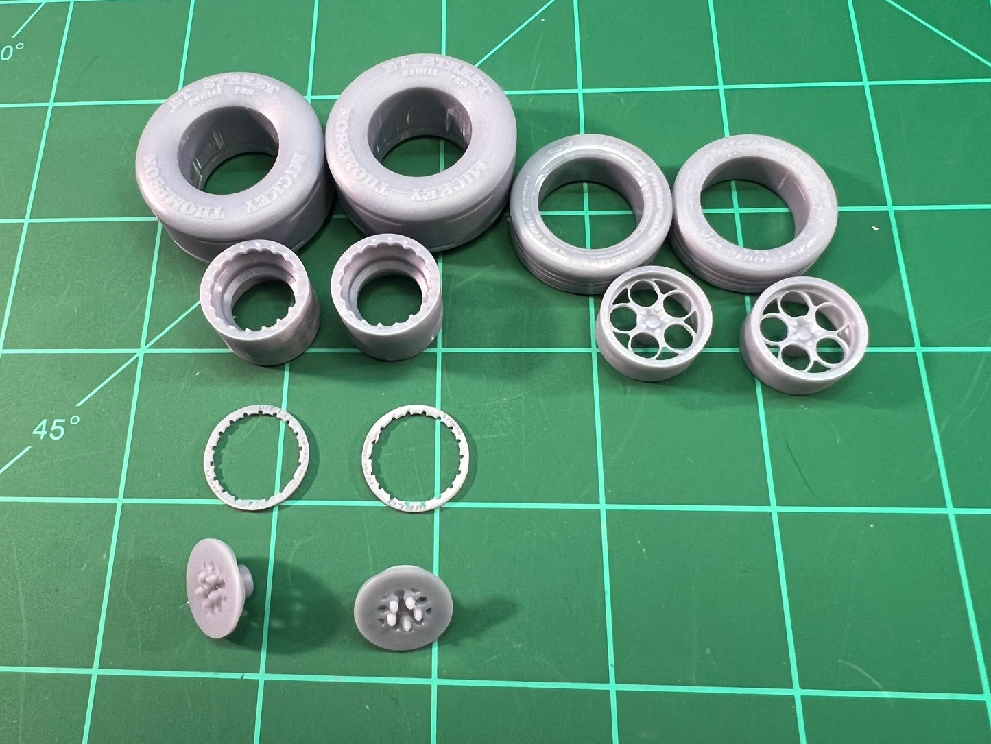 1/24 Drag Racing Wheels & Tires – Weld Magnum Front / Alpha One Rear MT Tires