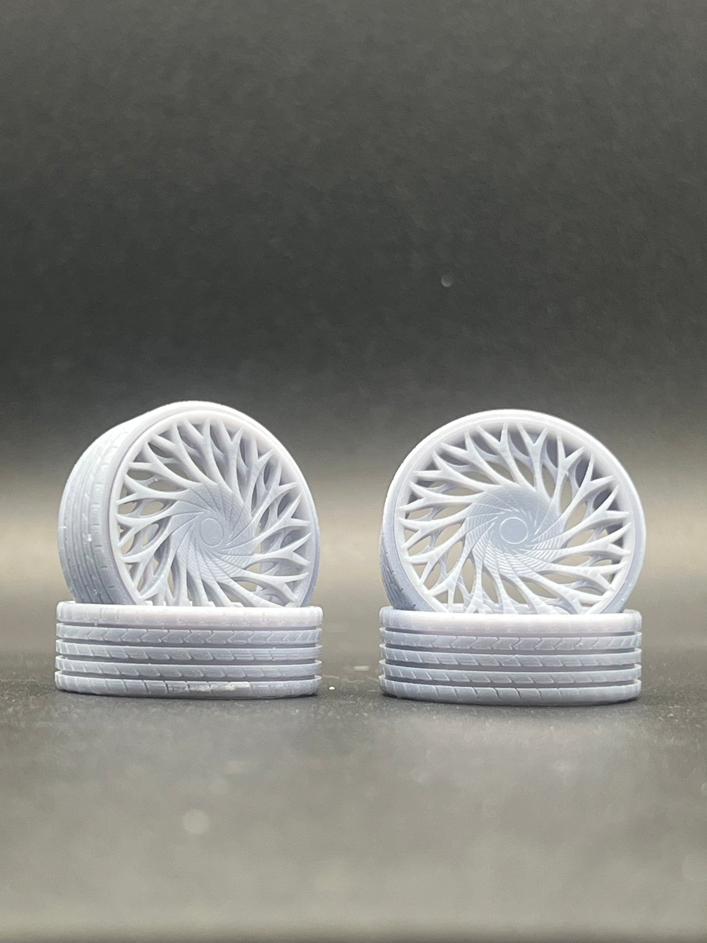 1:25 Scale Resin 26 Inch Model Car Wheel Set