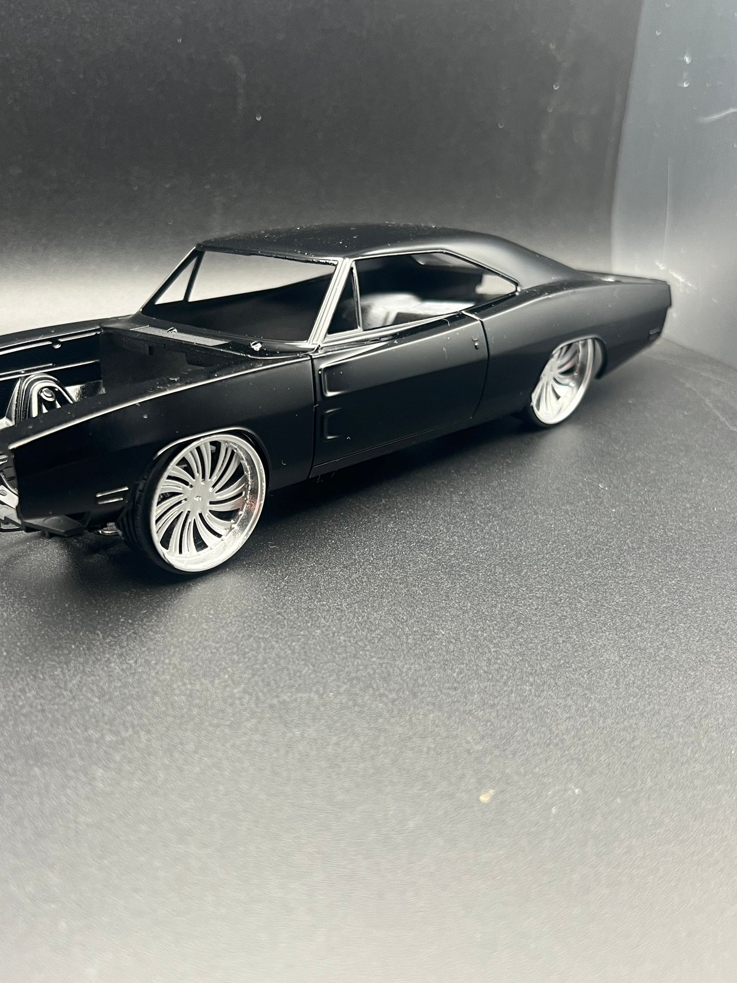 1/25 Scale Resin 26 Inch Model Car Wheel Set