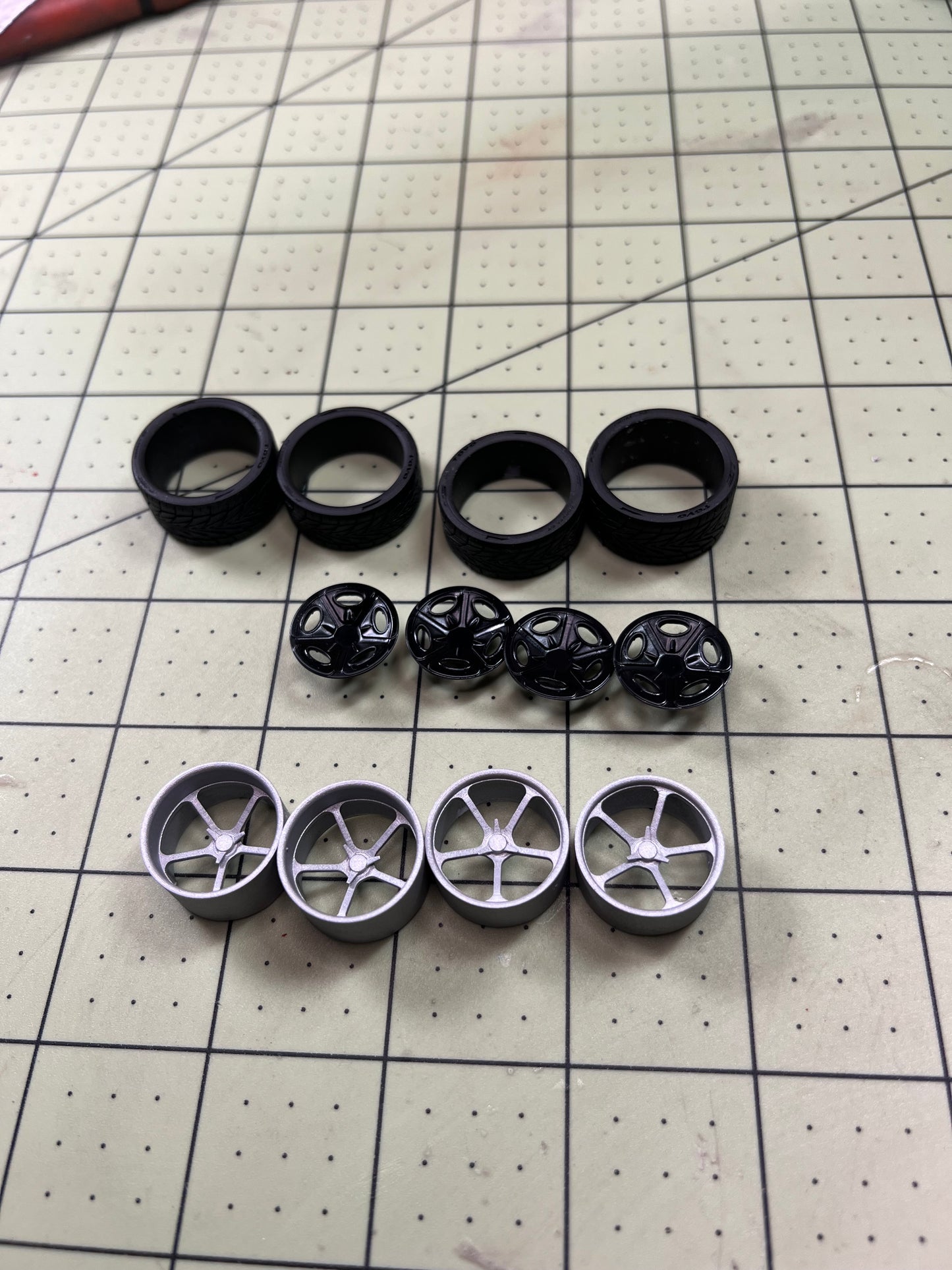 1/24 Scale Velocity Style Wheel Set