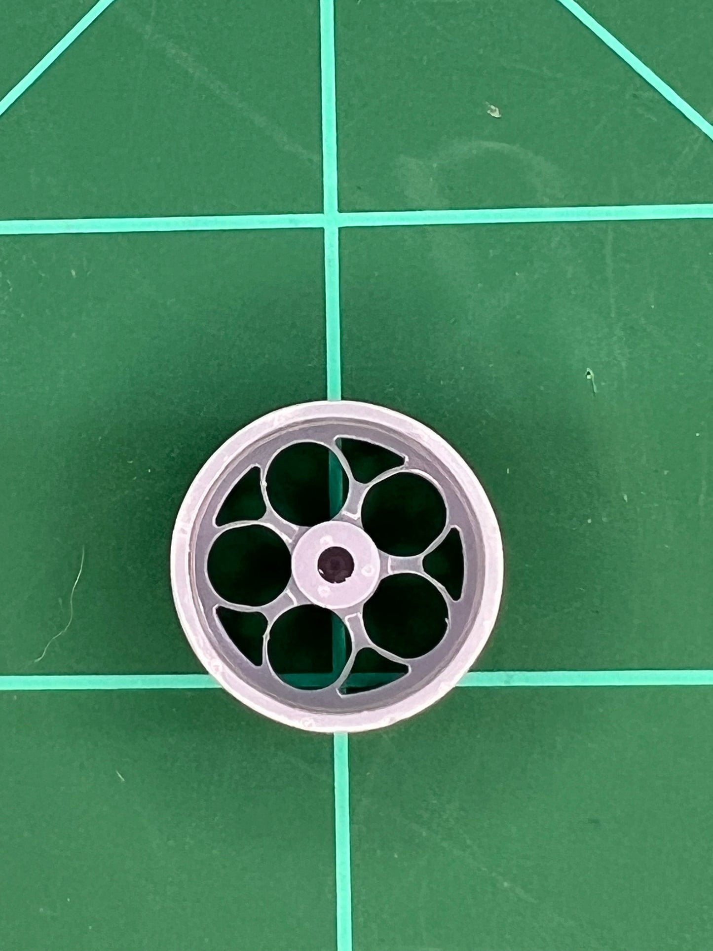 1/24 Drag Racing Wheels & Tires – Weld Magnum Front / Alpha One Rear MT Tires