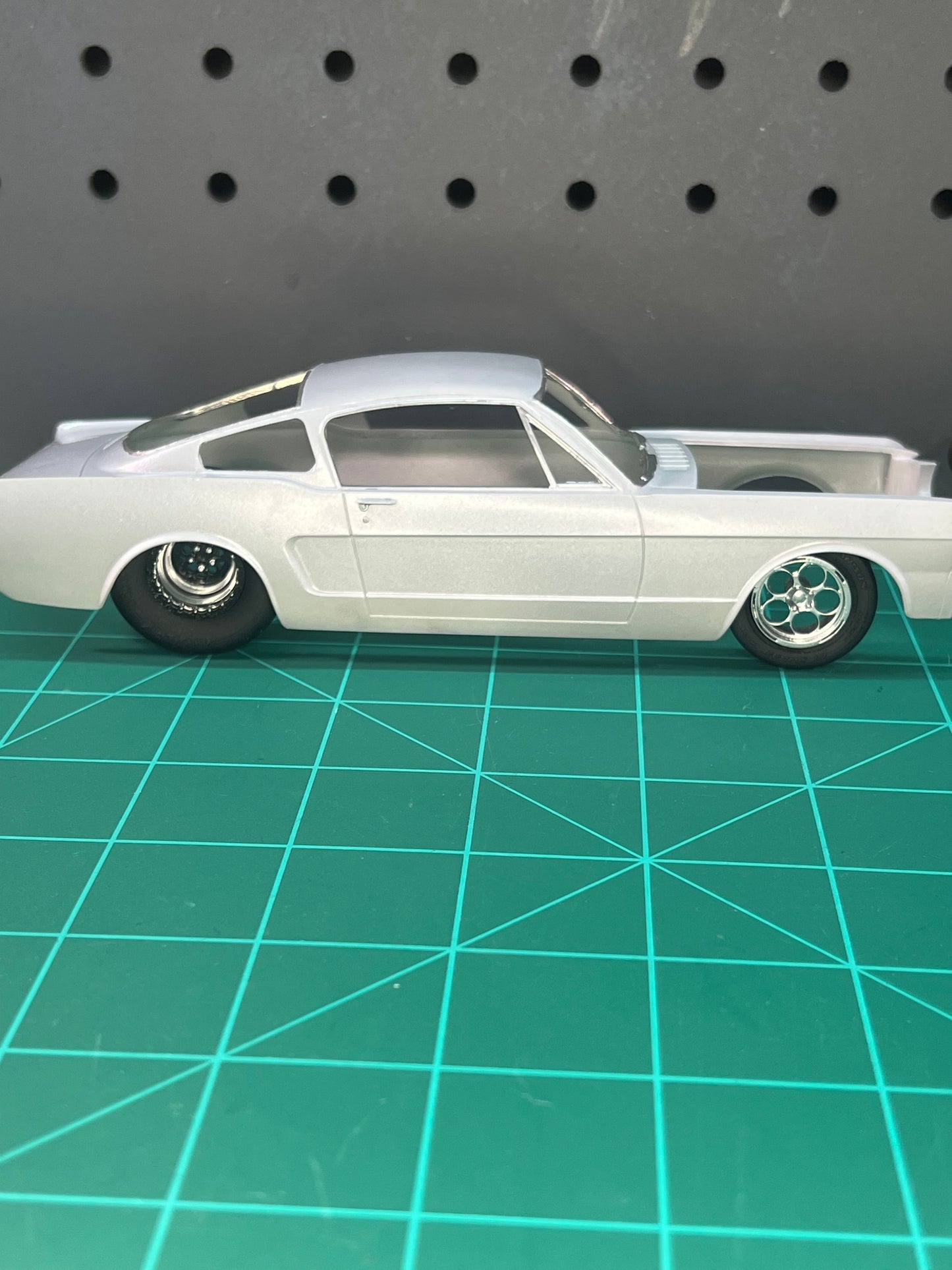 1/24 Drag Racing Wheels & Tires – Weld Magnum Front / Alpha One Rear MT Tires