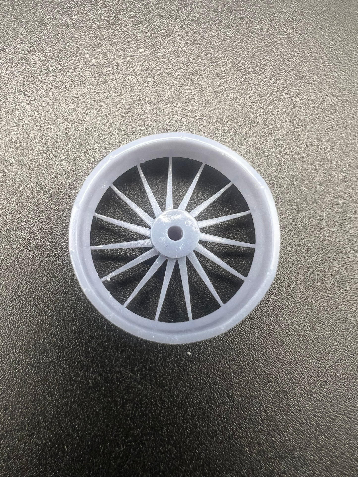 1:25 Scale Resin 26 Inch Model Car Wheel Set