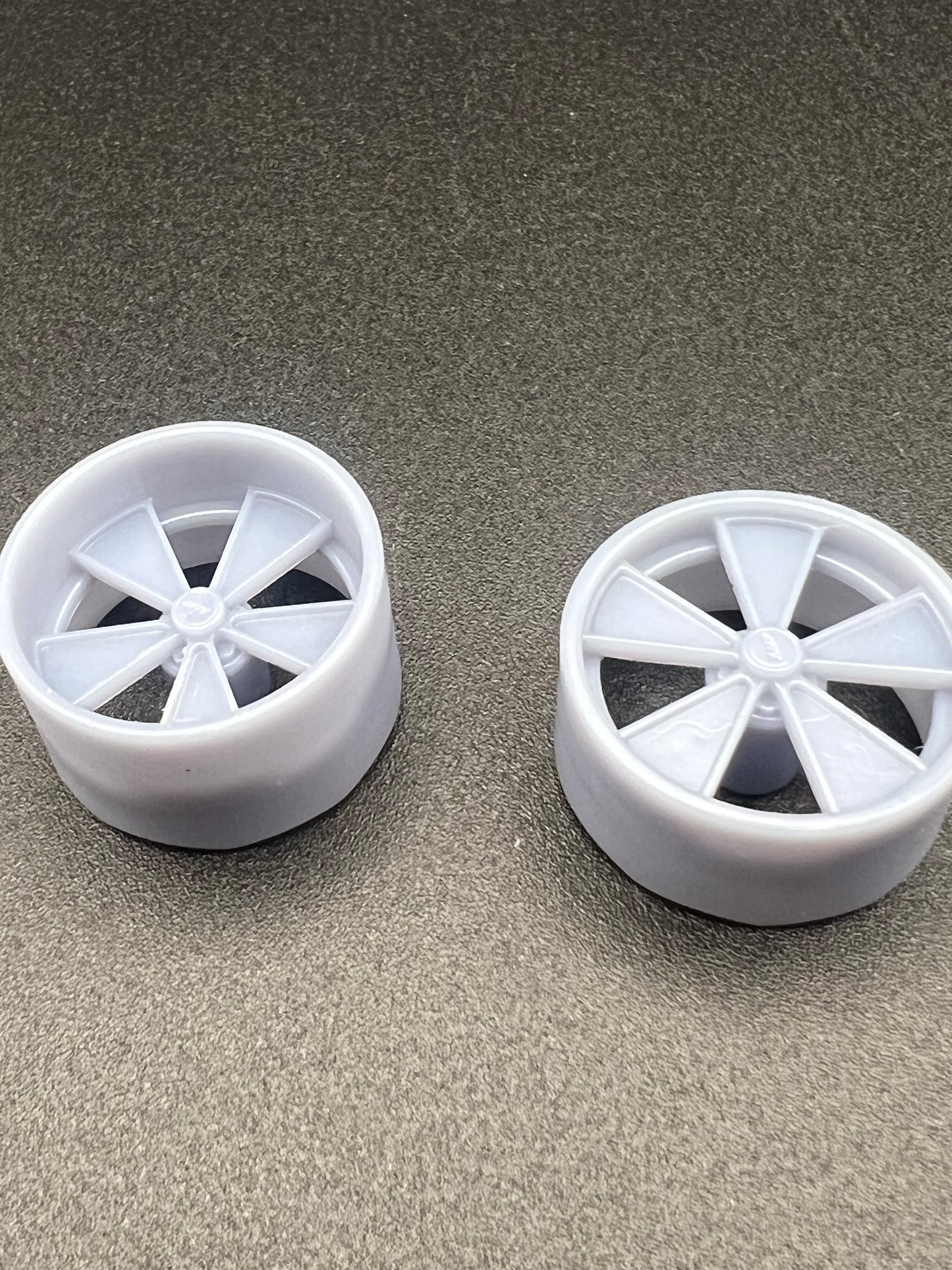 1/24 Scale Hardline Resin Wheel Set