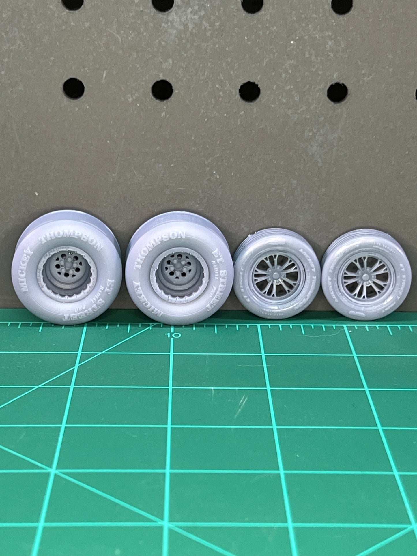 1:24 Drag Racing Wheels & Tires – Weld V Front / Alpha One Rear M/T Tires